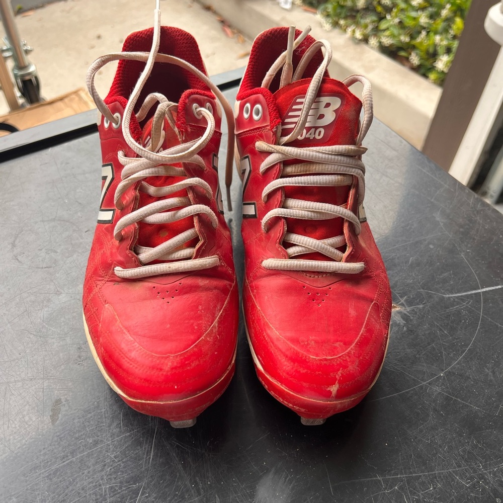 New Balance Boys 6.5Y Baseball Cleats (metal spikes)
